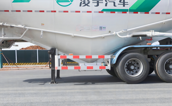 凌宇粉粒物料运输半挂车